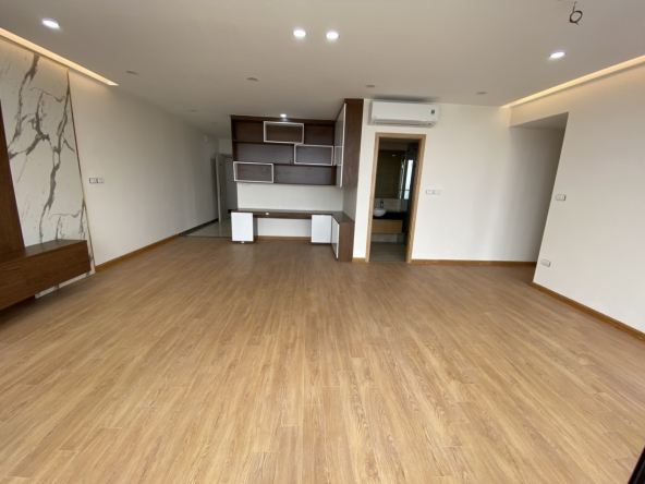 3 BEDROOMS UNFURNISHED in CHELSEA RESIDENCES